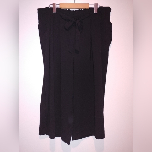 Wide leg  crop Pants - Picture 1 of 4